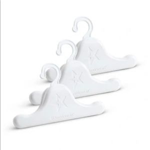 AG Starry clip hangers